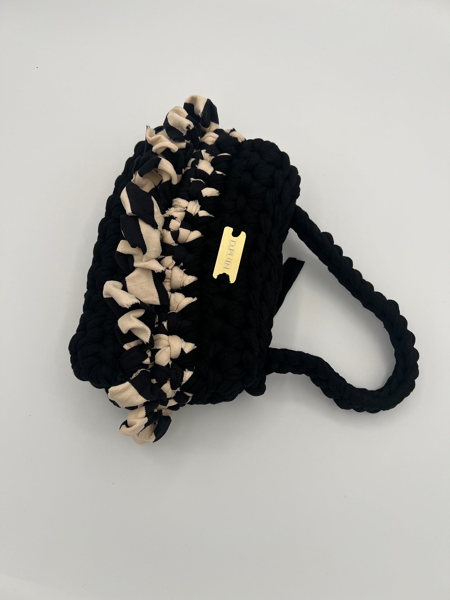 D.PUIN Handmade Crochet Bag – Sand & Shadow