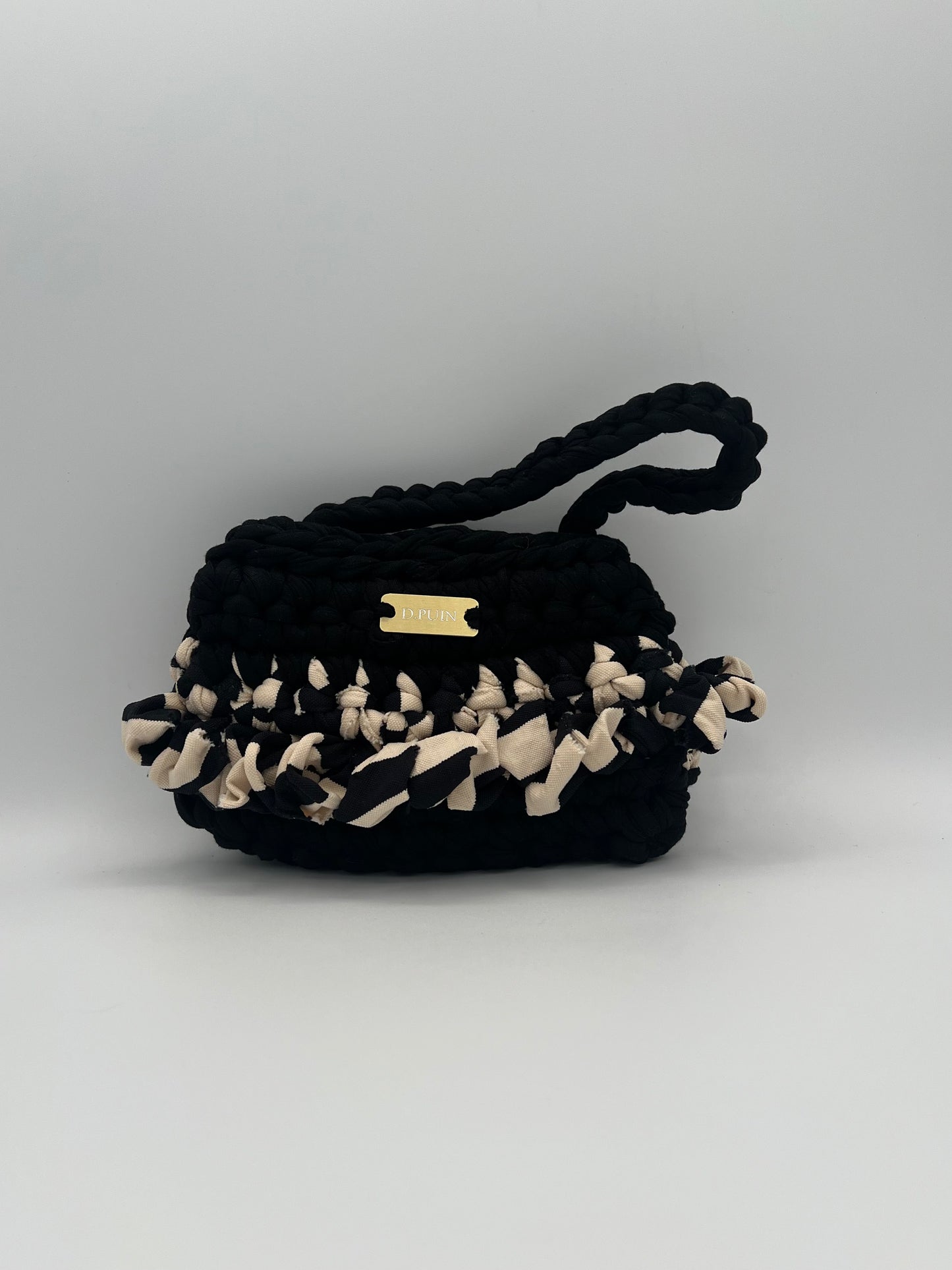 D.PUIN Handmade Crochet Bag – Sand & Shadow