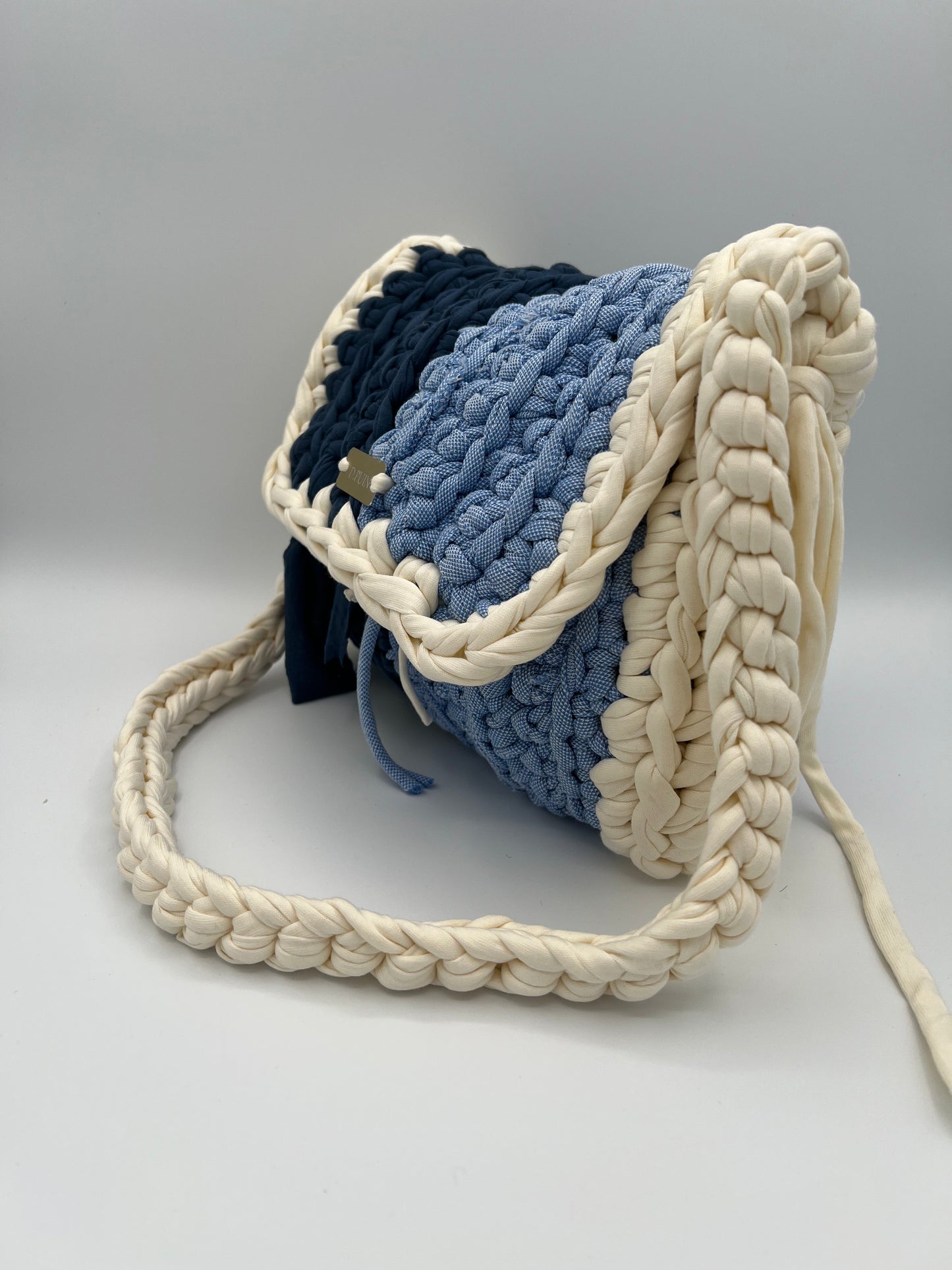 D.PUIN Handmade Crochet Bag – St. George’s Blend