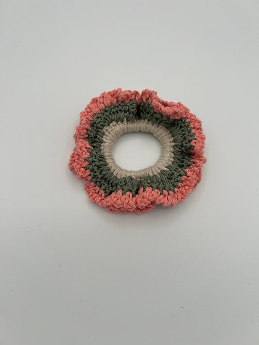 D.PUIN Handmade Crochet Scrunchie - Coral Pink Detail